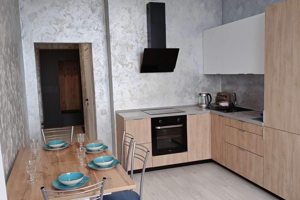 Продаётся 2-комнатная квартира, 71.7 м²