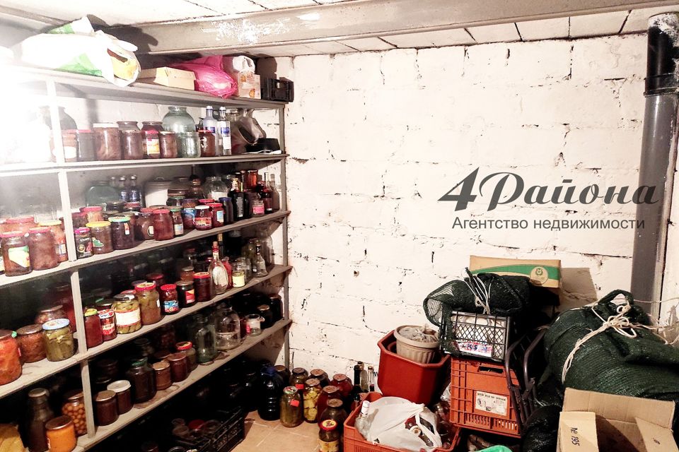 Продаётся 3-этажный дом, 400 м²