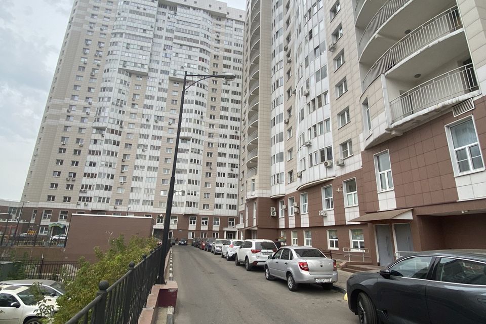 Продаётся 1-комнатная квартира, 42.2 м²