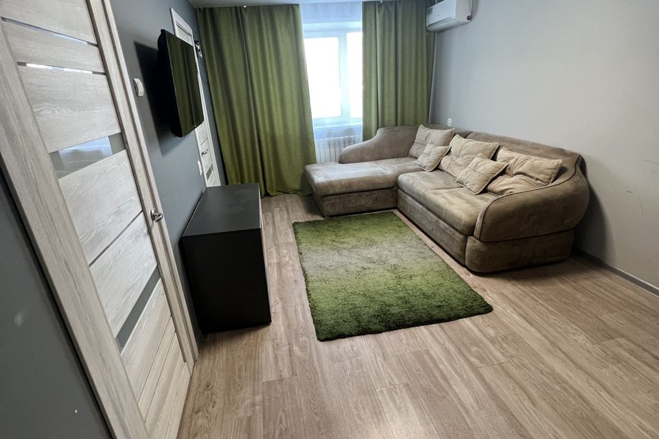 Продаётся 4-комнатная квартира, 62 м²