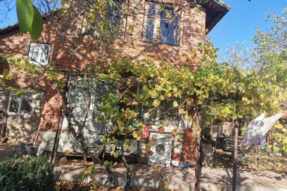 Продаётся 2-этажный дом, 60 м²