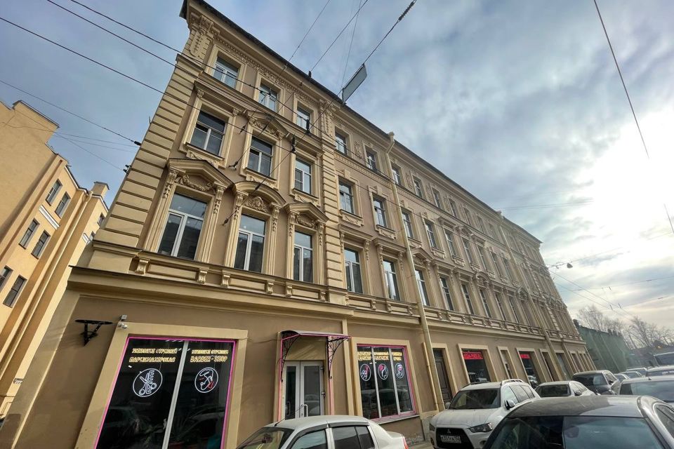 Продаётся 2 комнаты в 4-комн. квартире, 28.4 м²