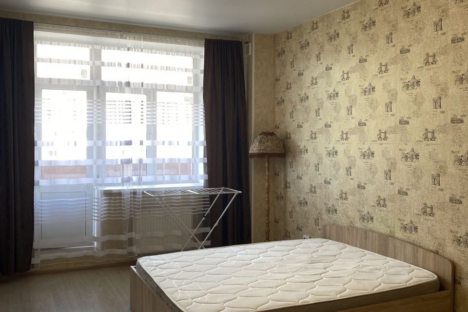 Продаётся 1-комнатная квартира, 41.9 м²