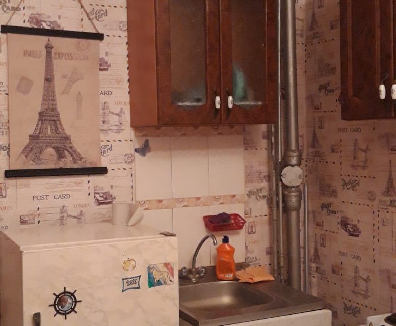 Продаётся комната в 3-комн. квартире, 12.1 м²