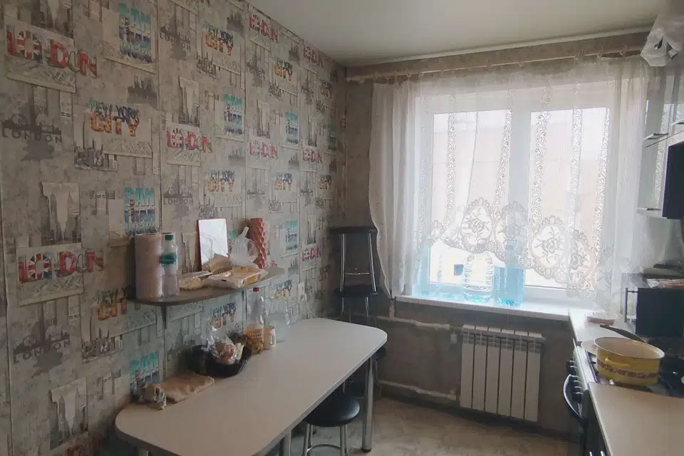 Продаётся 3-комнатная квартира, 63.3 м²