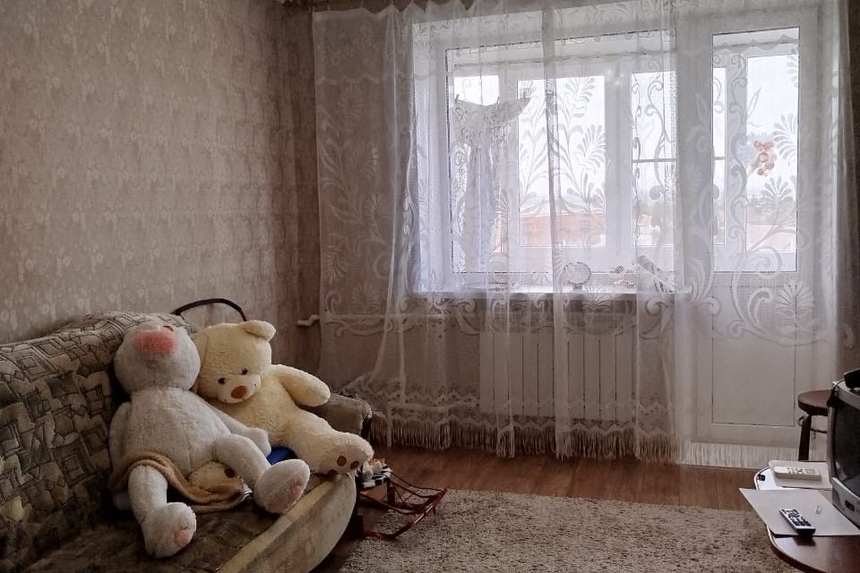 Продаётся 3-комнатная квартира, 57.9 м²