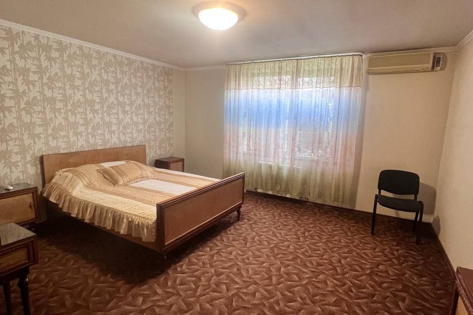 Продаётся 2-этажный дом, 270 м²