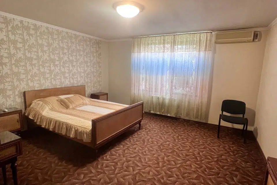 Продаётся 2-этажный дом, 270 м²