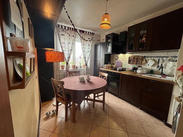 Продаётся 4-комнатная квартира, 81.1 м²