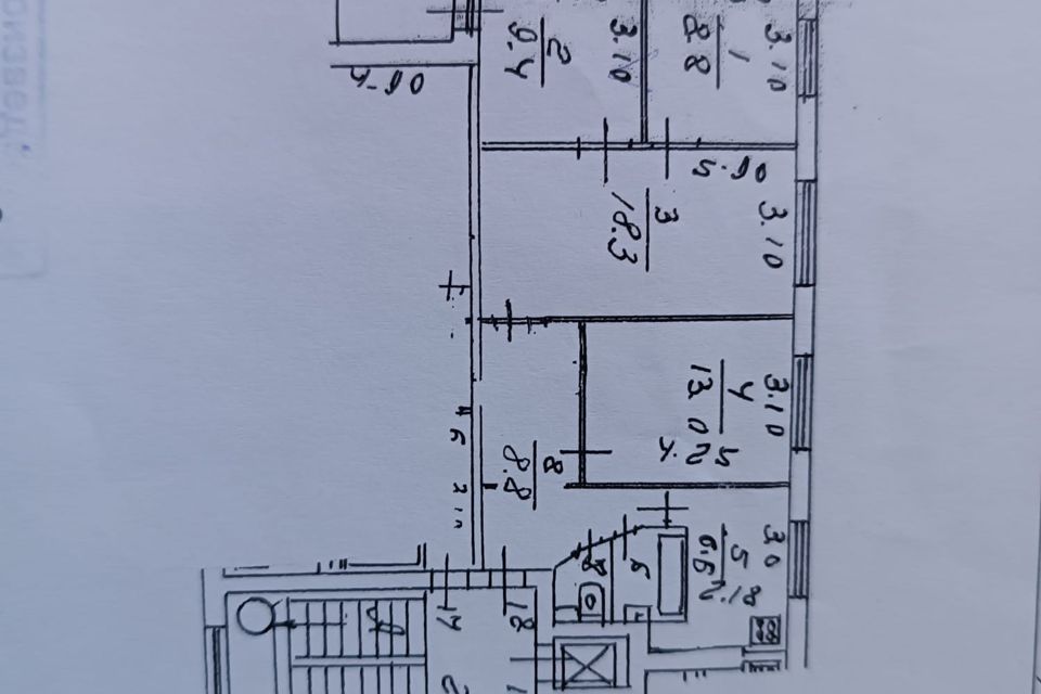Продаётся 4-комнатная квартира, 70 м²