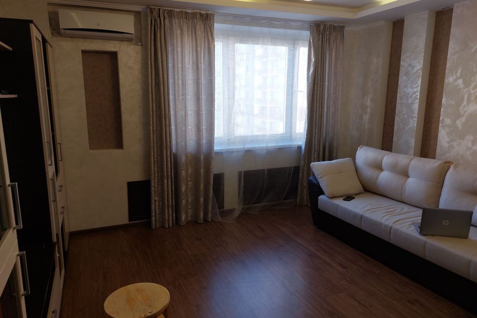 Сдаётся 2-комнатная квартира, 60 м²