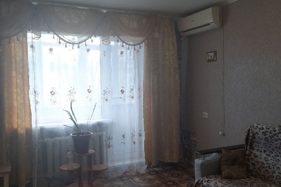 Сдаётся 1-комнатная квартира, 38 м²