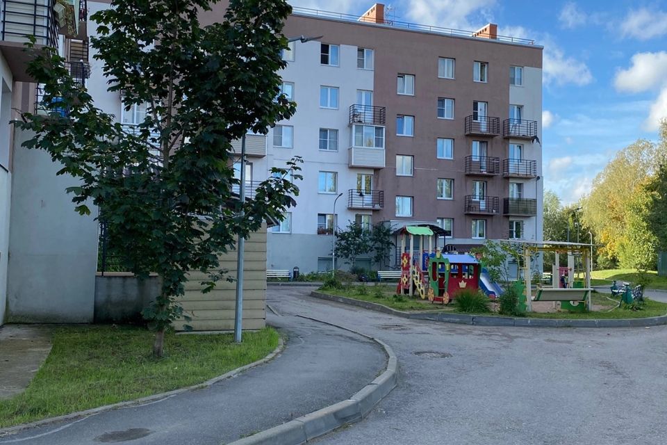 Жк пиксель спб. Коммунар железнодорожная 2. Коммунаров 122 барнаул. Коммунар железнодорожная 2. Жк пиксель коммунар фото.