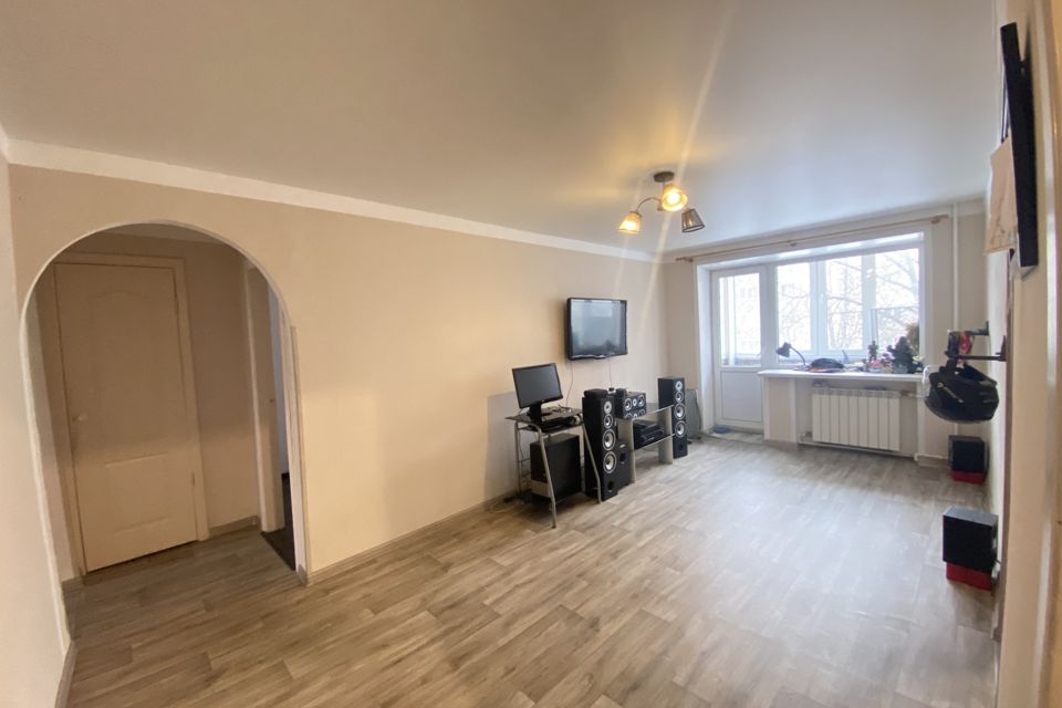 Продаётся 3-комнатная квартира, 56.2 м²
