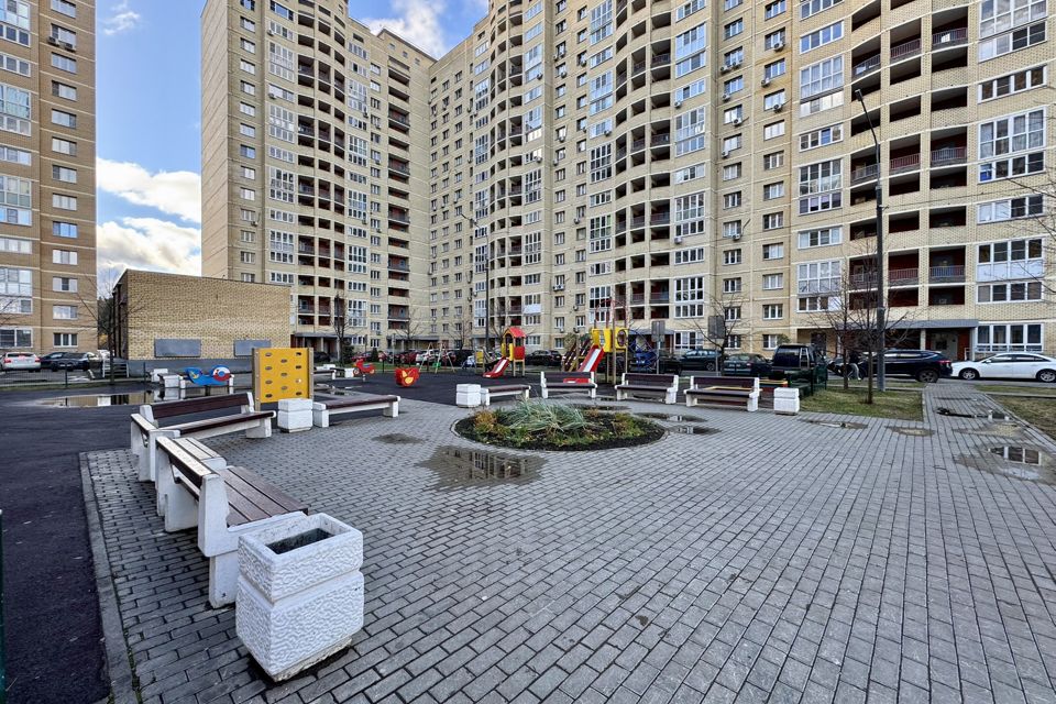 Продаётся 1-комнатная квартира, 46.8 м²