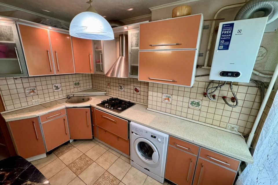 Продаётся 3-комнатная квартира, 63.9 м²