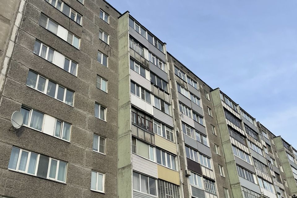 Продаётся 4-комнатная квартира, 70 м²