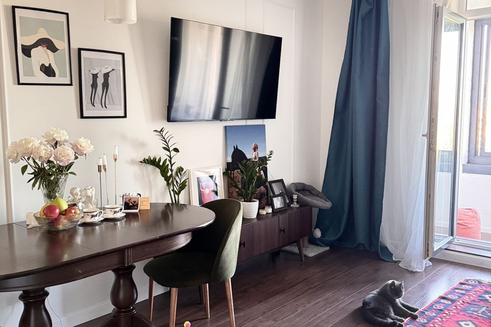 Продаётся 1-комнатная квартира, 42.3 м²