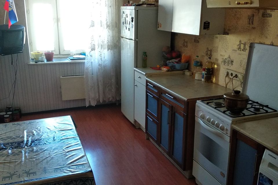 Продаётся 3-комнатная квартира, 74 м²