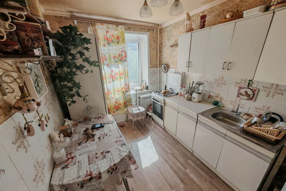 Продаётся 3-комнатная квартира, 59.6 м²