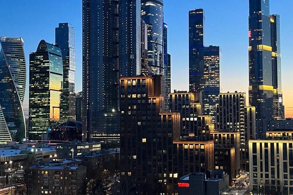 Продаётся 4-комнатная квартира, 98.2 м²