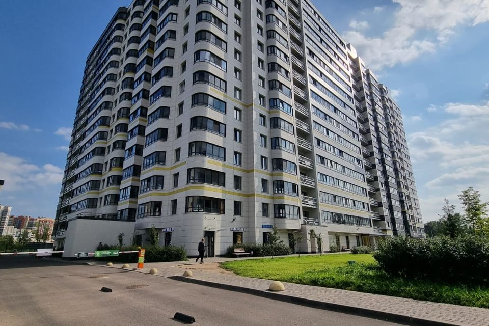 Продаётся 1-комнатная квартира, 52.4 м²