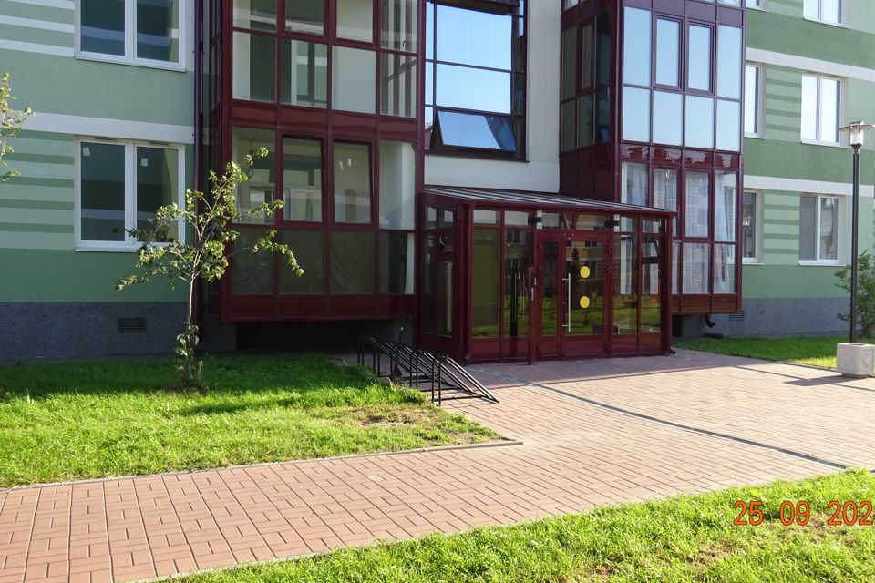 Продаётся 1-комнатная квартира, 42.8 м²