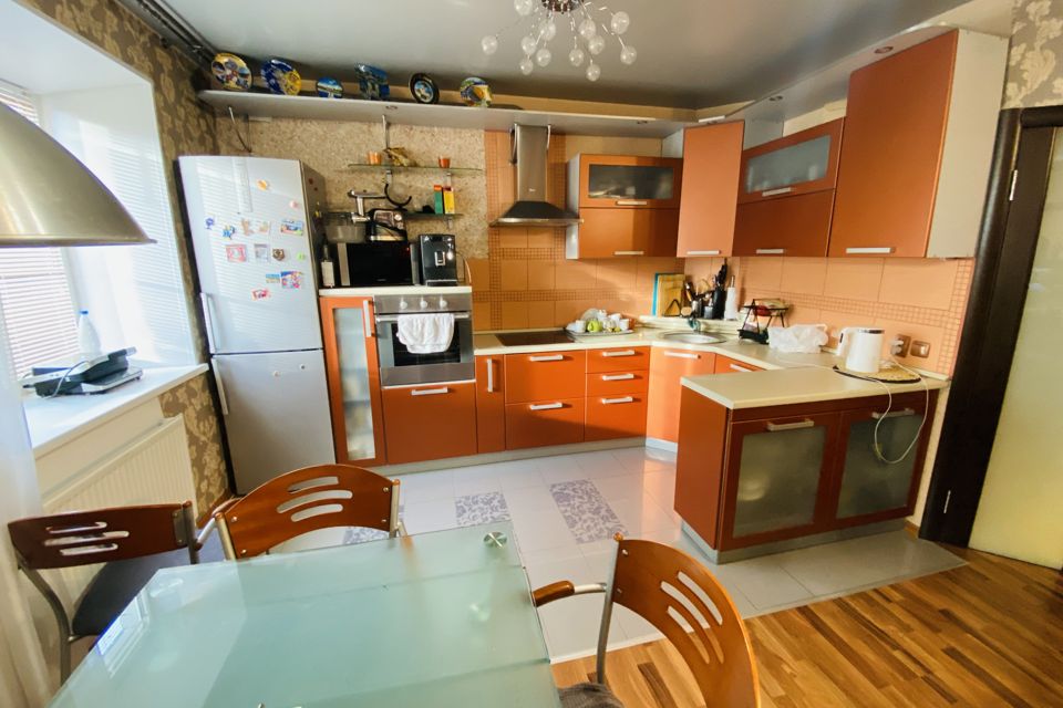 Продаётся 2-комнатная квартира, 78.3 м²