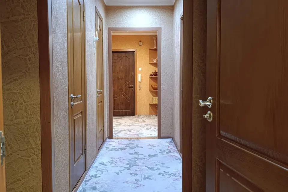 Продаётся 3-комнатная квартира, 71.1 м²