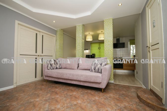 Продаётся 3-комнатная квартира, 73.9 м²