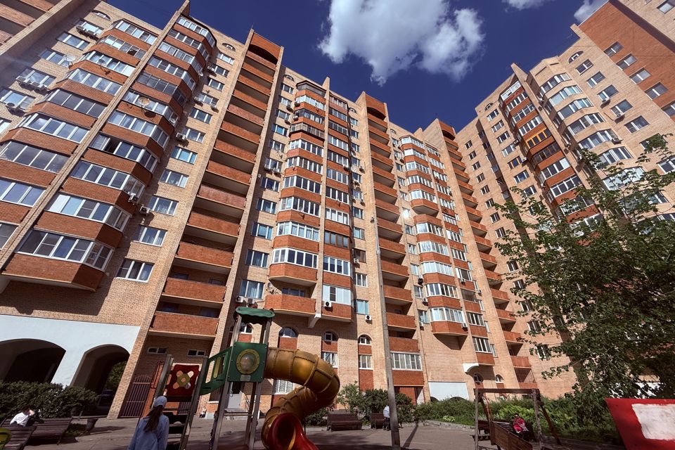 Продаётся 2-комнатная квартира, 87 м²