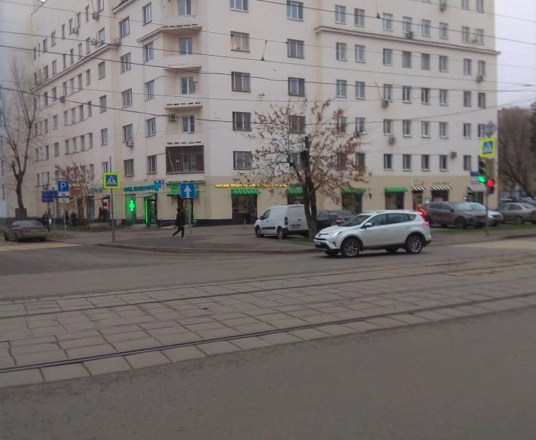 Кленовый Бульвар 12 Продажа Магазина Кленовый Бульвар 12 Продажа Магазина