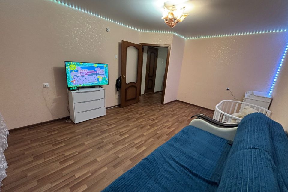 Продаётся 1-комнатная квартира, 37.4 м²