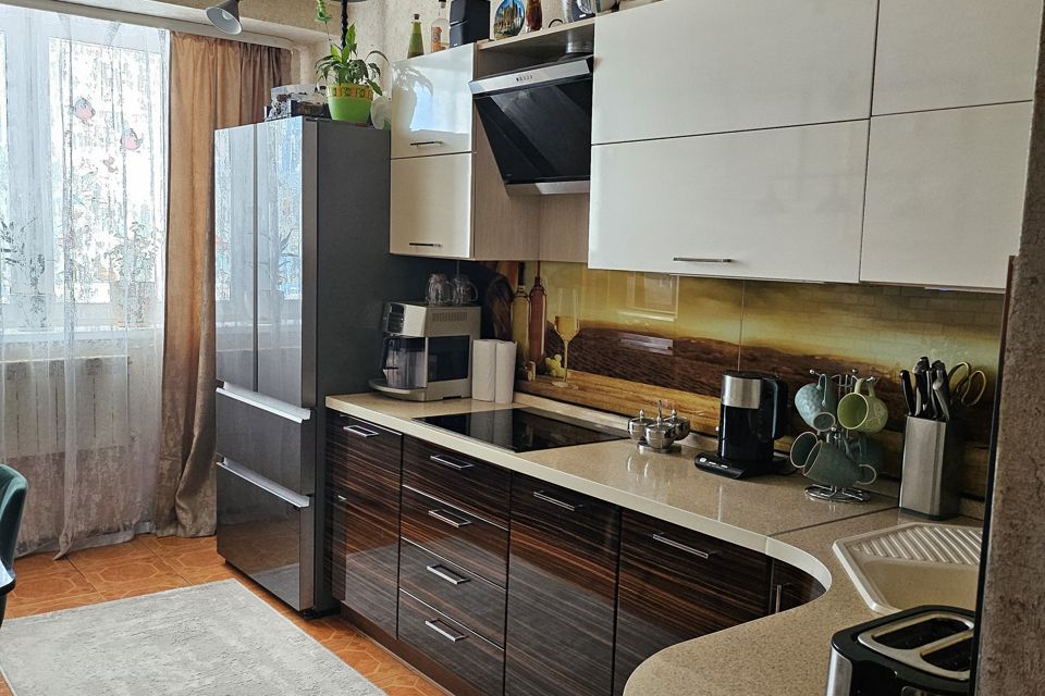 Продаётся 2-комнатная квартира, 57 м²