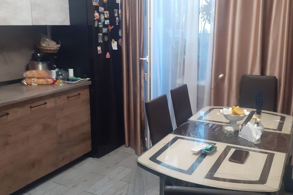 Продаётся 2-комнатная квартира, 57 м²