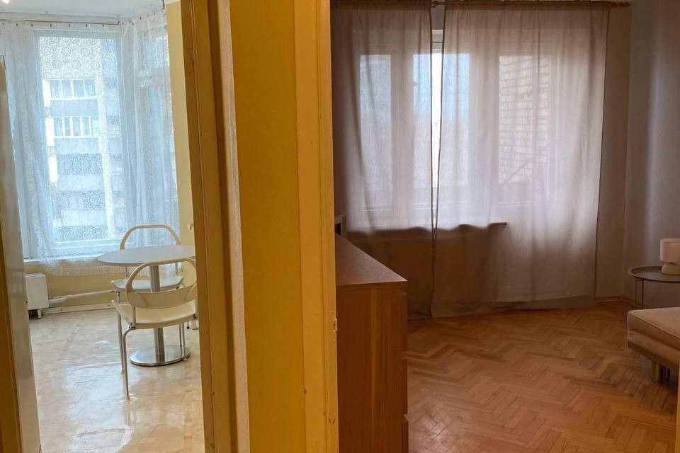 Продаётся 1-комнатная квартира, 37 м²