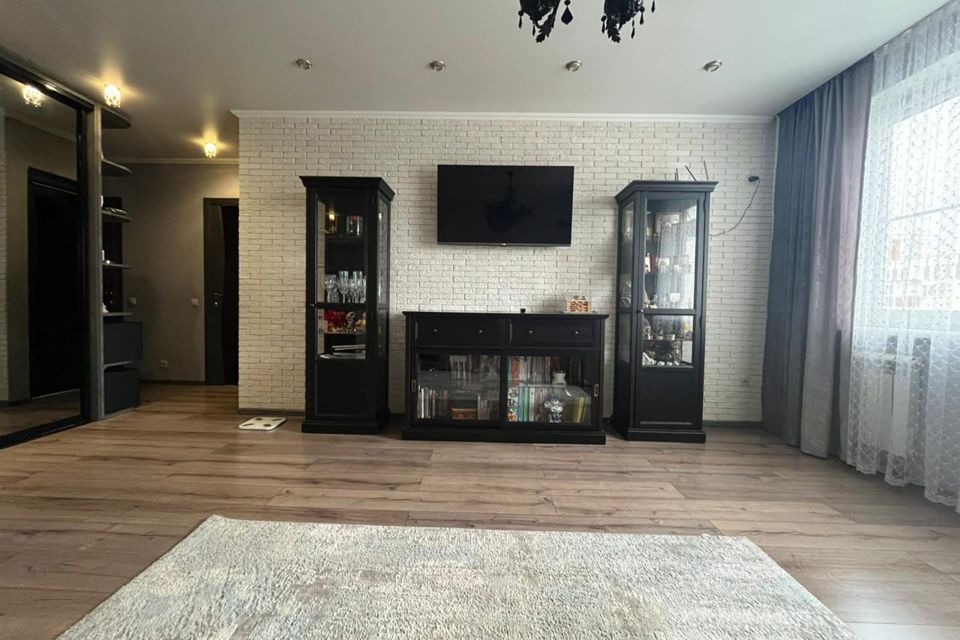 Продаётся 3-комнатная квартира, 70.7 м²