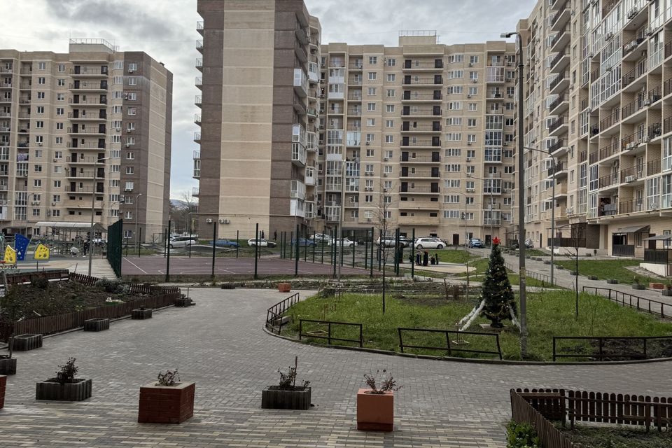Продаётся 1-комнатная квартира, 47.7 м²