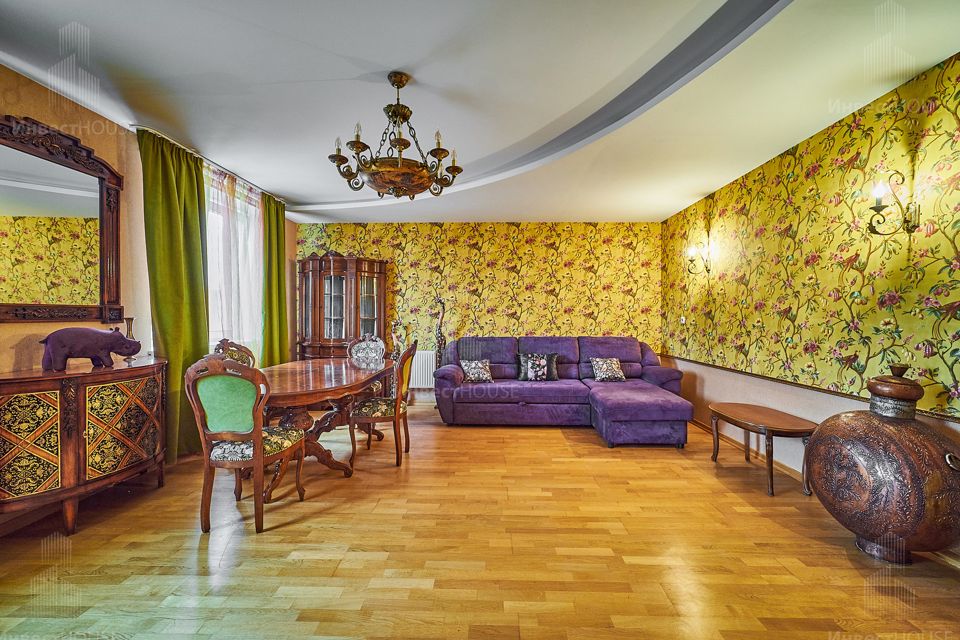 Продаётся 3-комнатная квартира, 104.3 м²