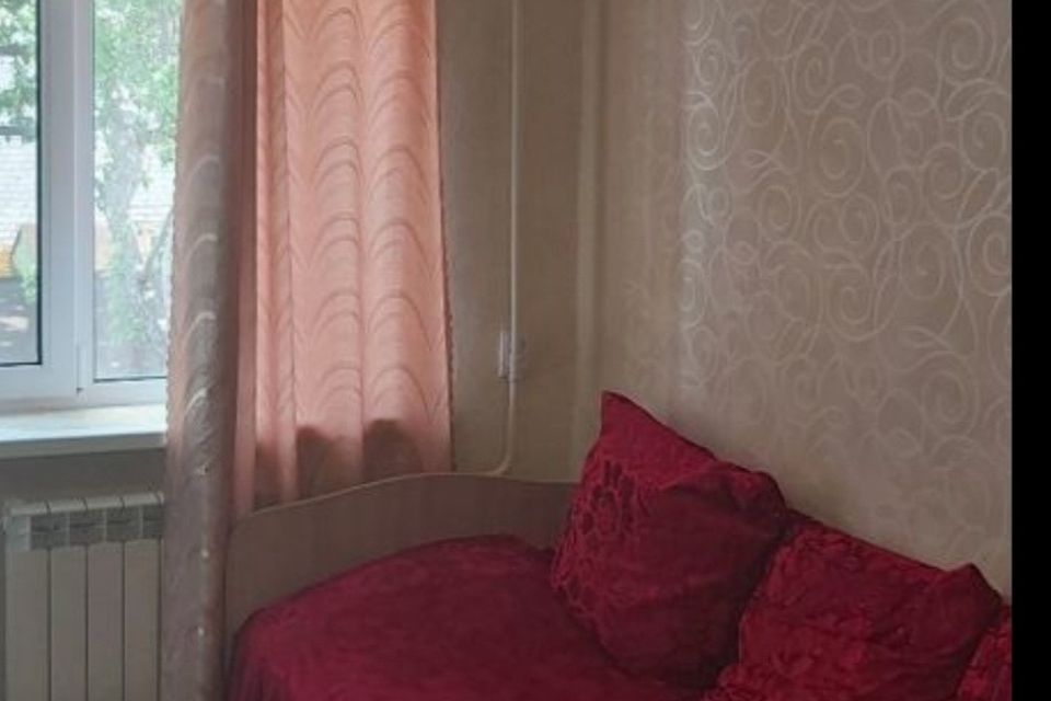 Продаётся комната в 4-комн. квартире, 14 м²