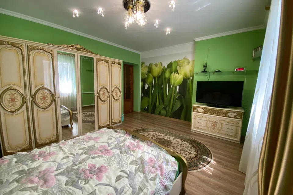 Продаётся 2-этажный дом, 164.5 м²