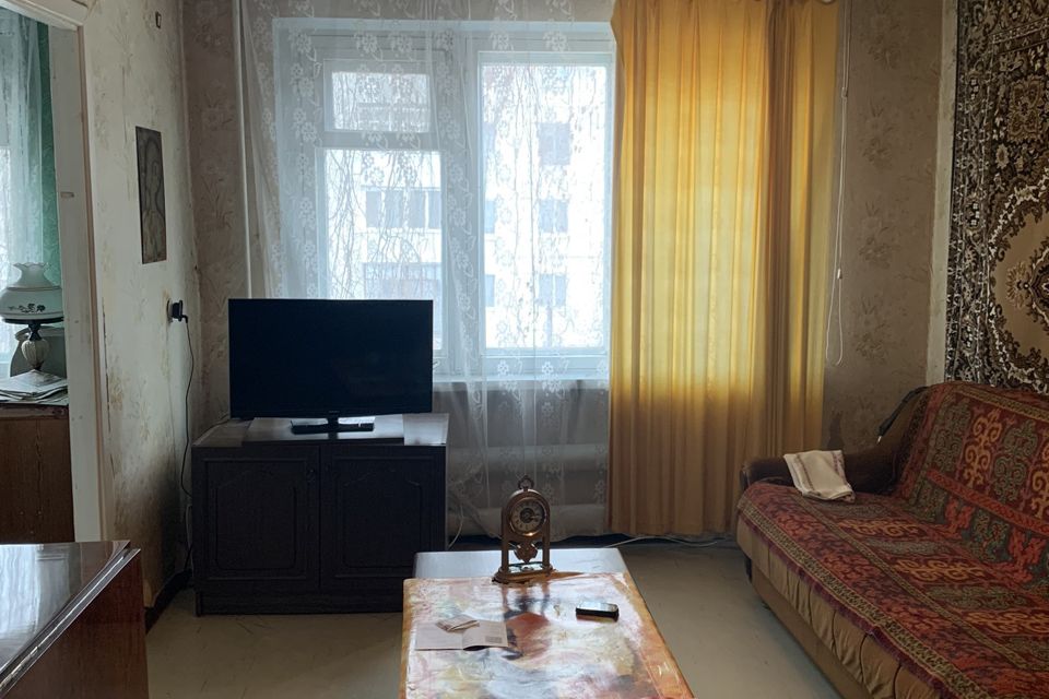 Продаётся 4-комнатная квартира, 62.3 м²
