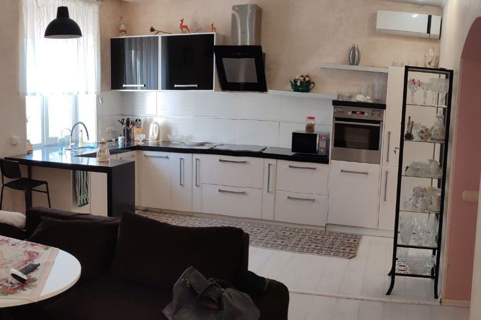 Продаётся таунхаус, 2-эт., 160 м²