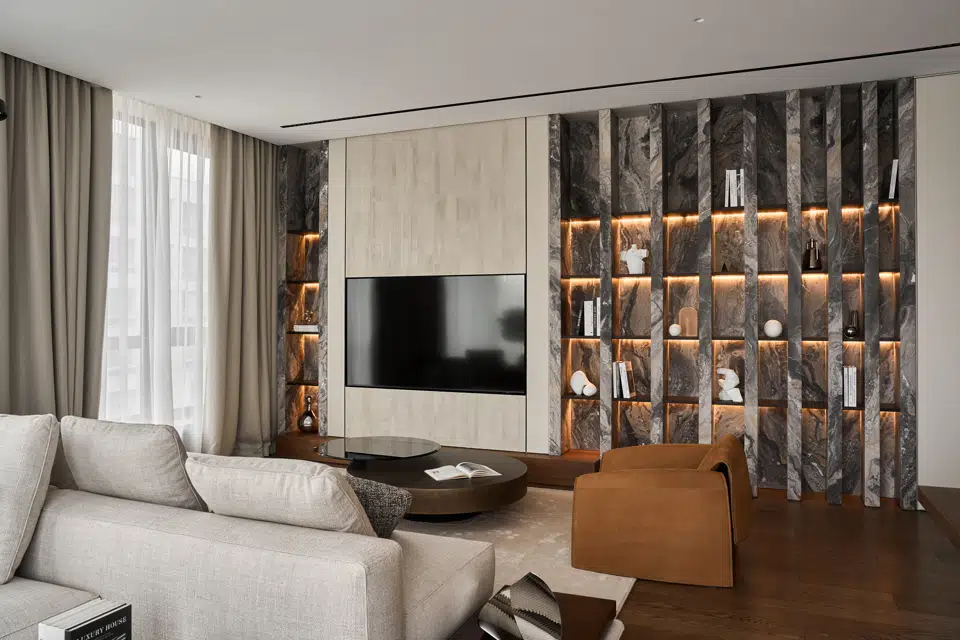 Продаётся 5-комнатная квартира, 200 м²