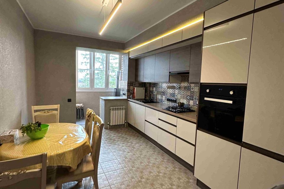 Продаётся 2-комнатная квартира, 70.1 м²