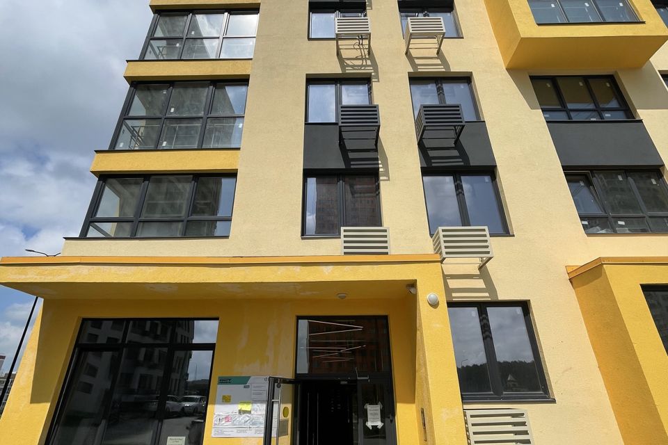 Продаётся 1-комнатная квартира, 42.2 м²