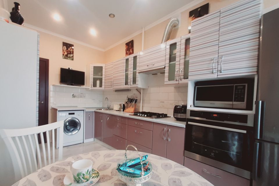 Продаётся 3-комнатная квартира, 95.6 м²