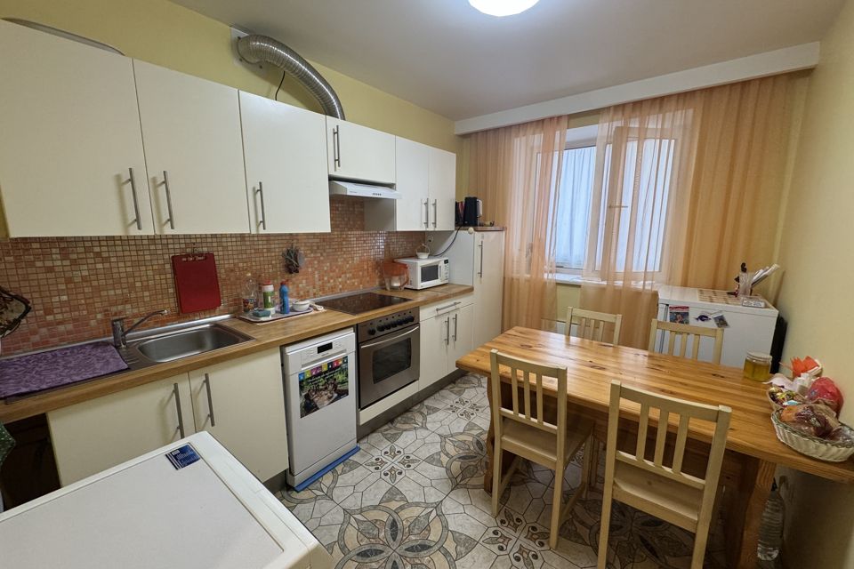 Продаётся 1-комнатная квартира, 41 м²