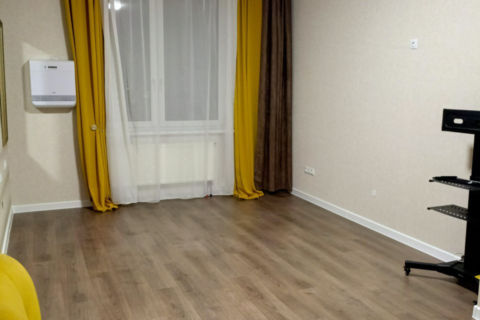 Продаётся 1-комнатная квартира, 42 м²