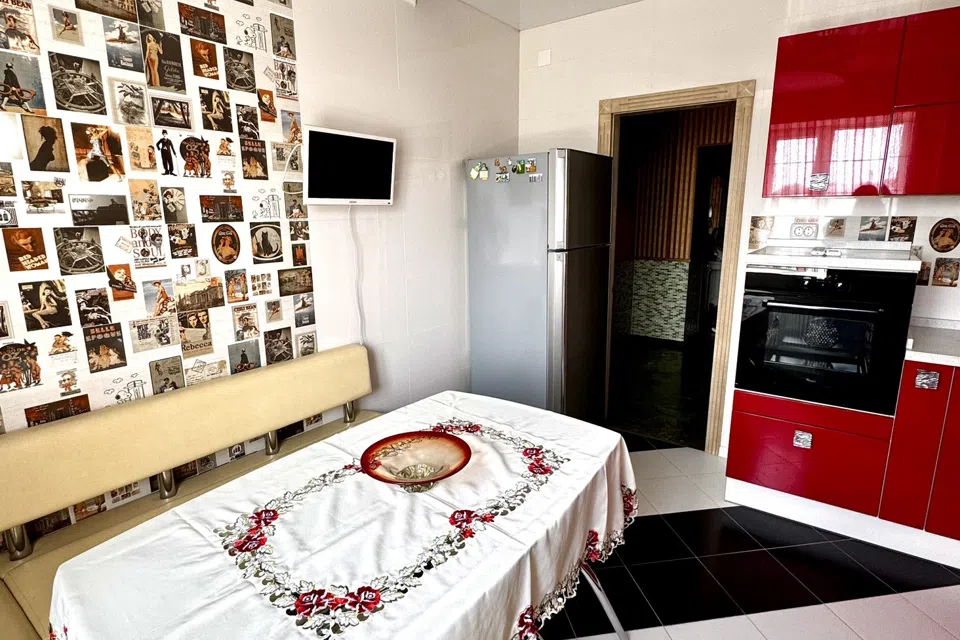 Продаётся 2-комнатная квартира, 70.6 м²